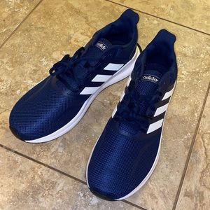 NWOT Men’s Adidas Running Shoes